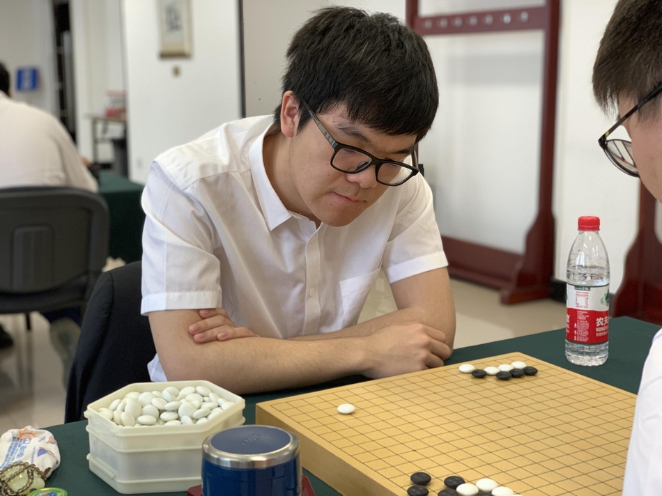 柯洁展现不屈斗志，持续引领围棋新风潮，最新战况引关注